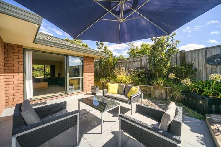 53 Pacific Drive Fitzherbert_17