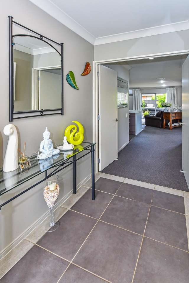 42 Aberdeen Crescent Wattle Downs_1