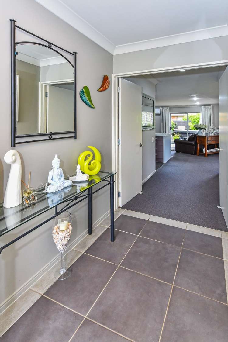 42 Aberdeen Crescent Wattle Downs_1