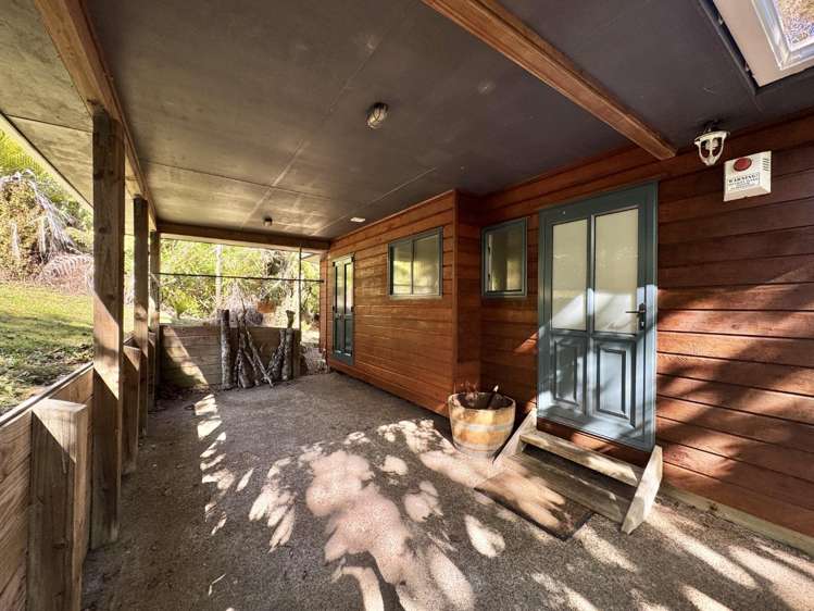 7a Landing Road Titirangi_22