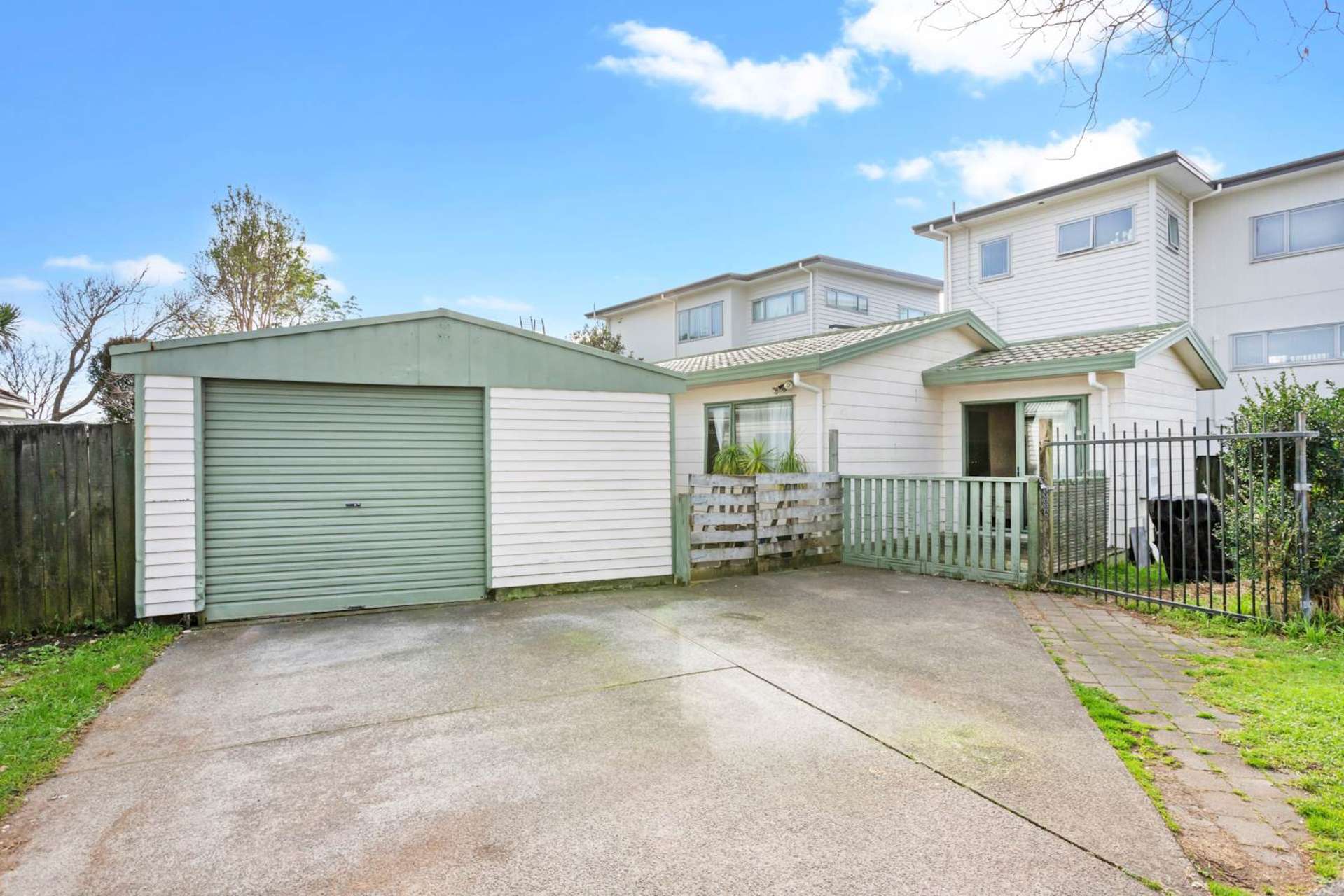 1 Robertson Road Ranui_0