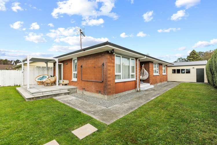 21 La Perouse Place Northcote_7