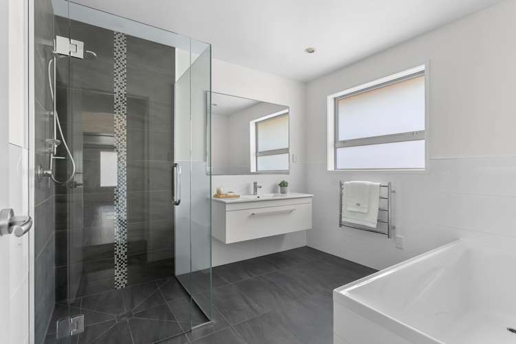 33 Karoro Road One Tree Point_22