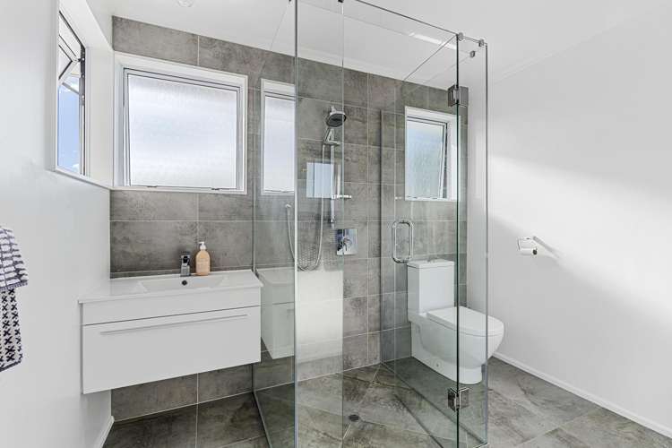 49 Queens Road Glen Avon_16