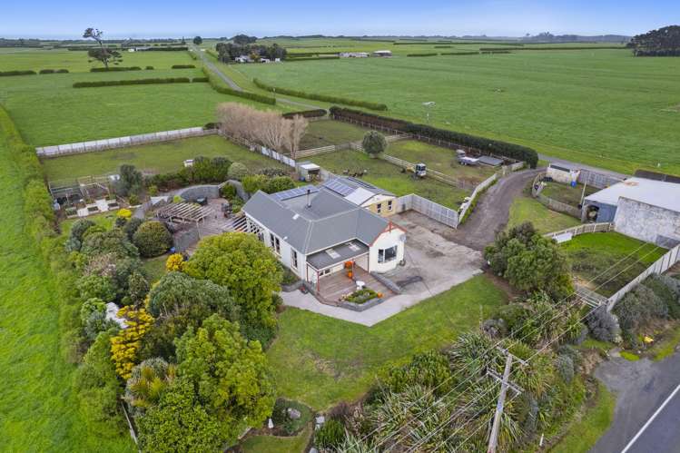 2071 South Road Otakeho_32