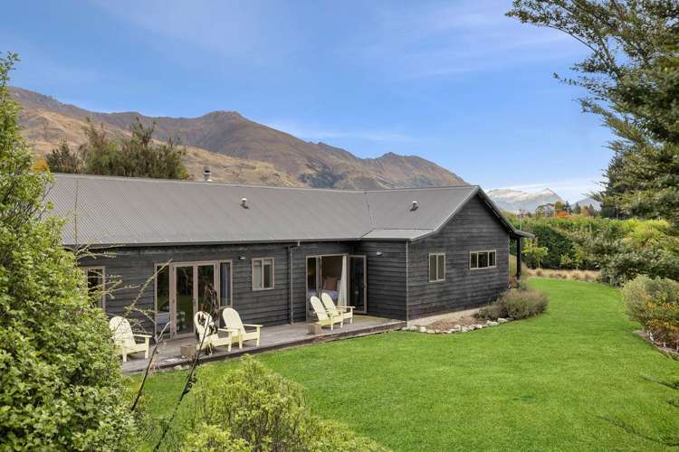 3 Heritage Park Lane Wanaka_17