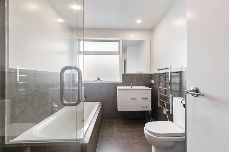 56 Pate Crescent Favona_12