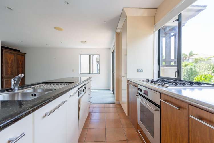 1 Awarua Crescent Orakei_8