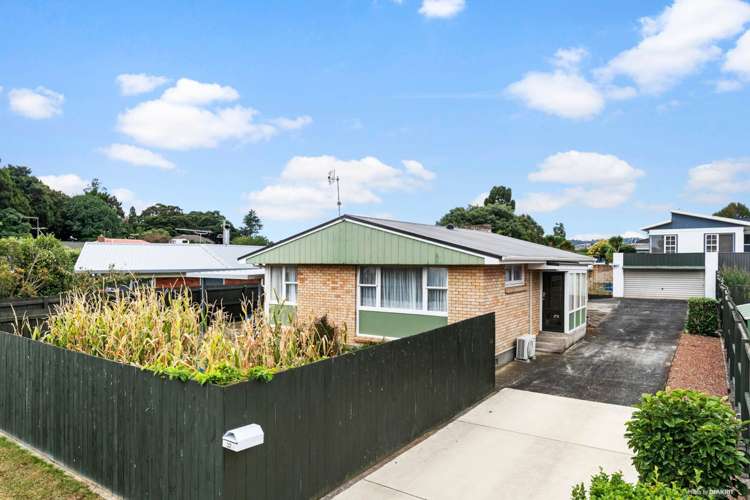 32 Callis Avenue Opaheke_1