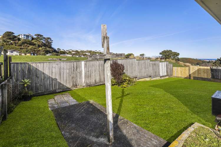 13 Arun Crescent Southgate_13