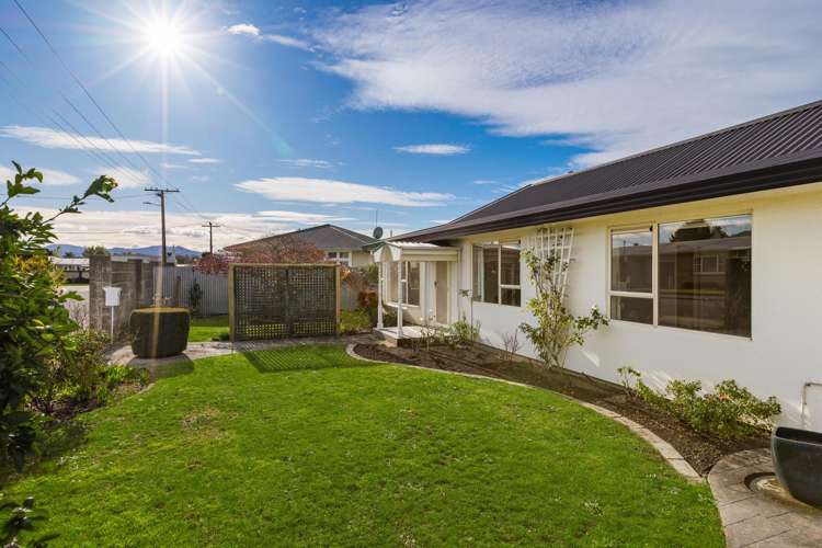 1 Karina Crescent_5