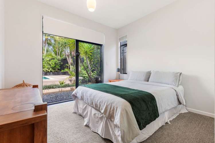 15 Hamana Street Narrow Neck_15