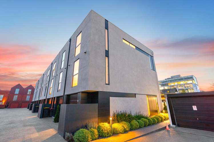 9/35 Kilmore Street_0
