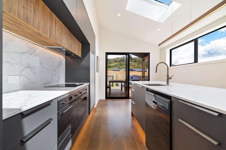 18 Grain Close Jacks Point_2