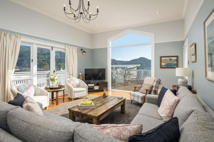 5 Taranaki Street Picton_8