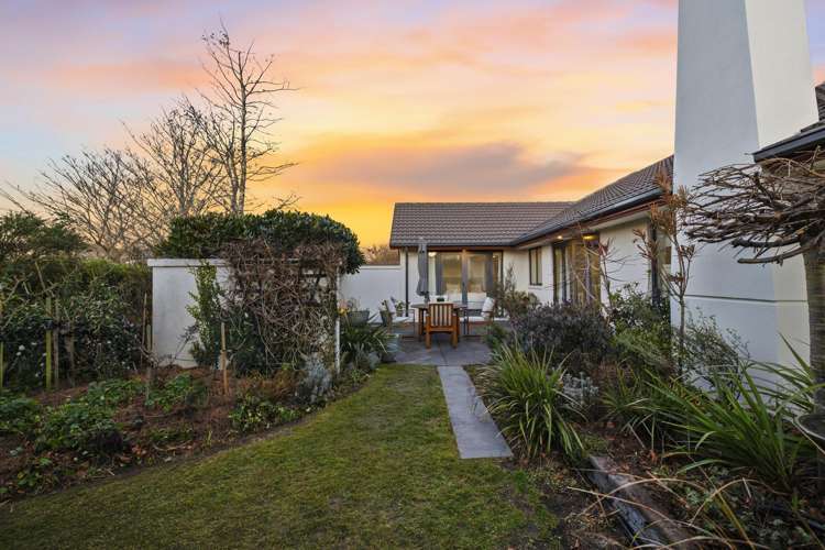 1 Caroline Way Northwood_20