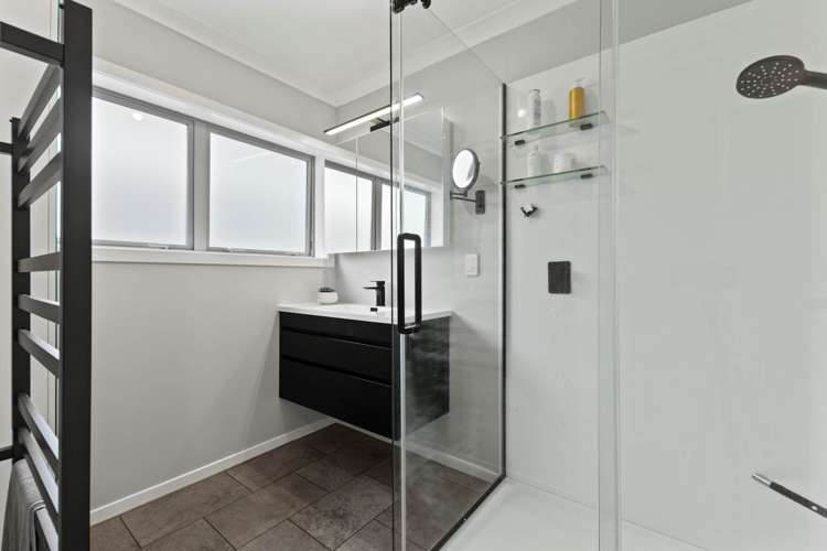 1/58 Challen Close Conifer Grove_7