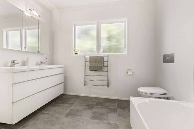 58 Homewood Cres Karori_8