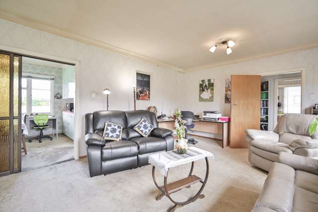 1413 Caroline Road Mayfair_4
