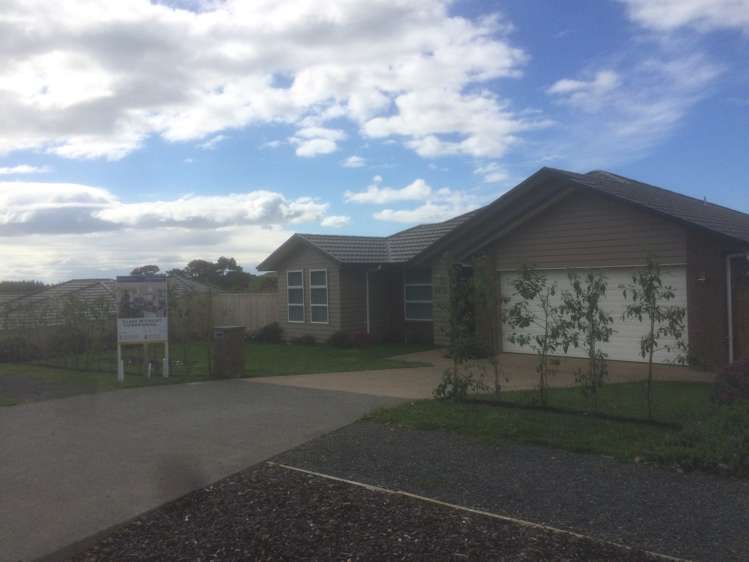 85 Jack Lachlan Drive Beachlands_5