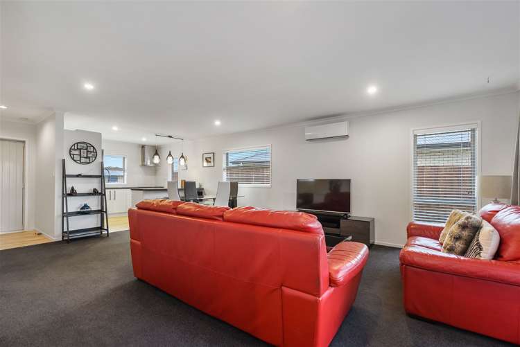 5/11 Errol Close Burbush_7