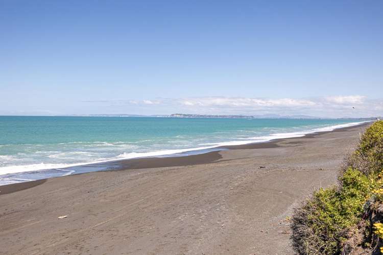 170 Whirinaki Road Bay View_16