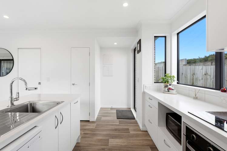 8/18 Titoki Street Te Atatu Peninsula_7