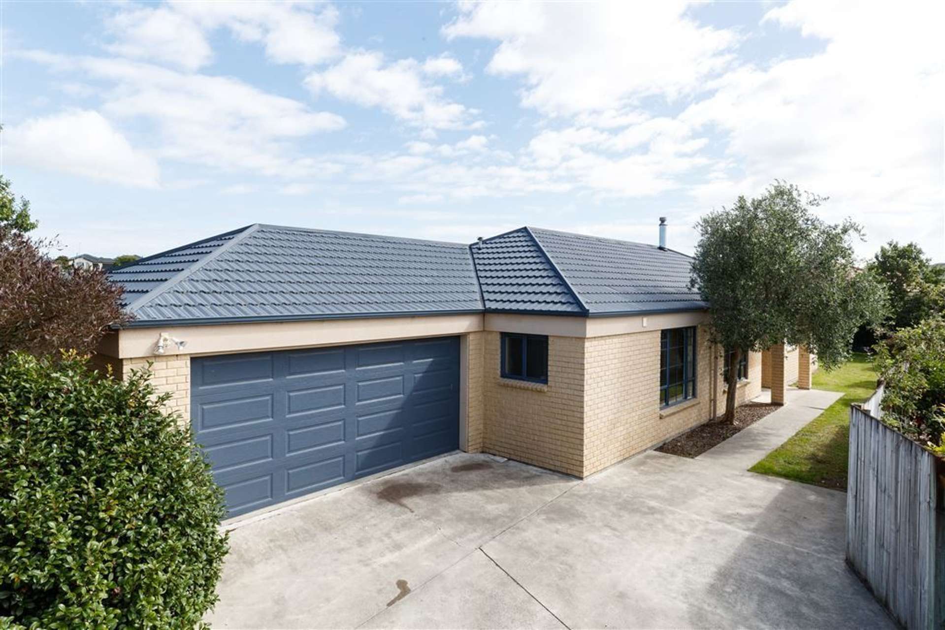 8 Logan Place Kelvin Grove_0