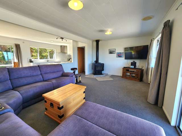 133 Coulson Road Paroa_2