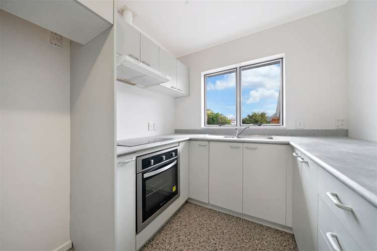 23 Central Park Drive Te Atatu South_8