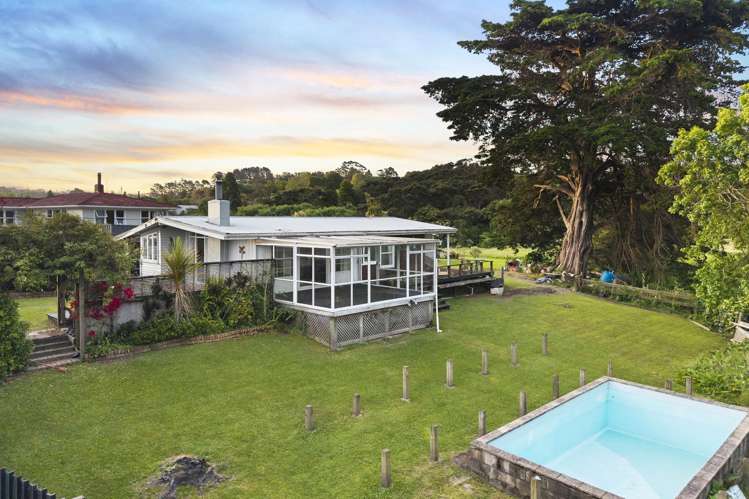 15 Bethells Road Waitakere_1
