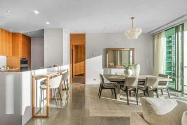 2307/26 Albert Street_4
