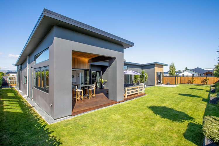 7 Veuve Drive Lincoln_23