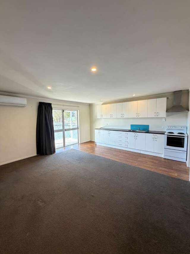 240B Clayton Road 11073_2