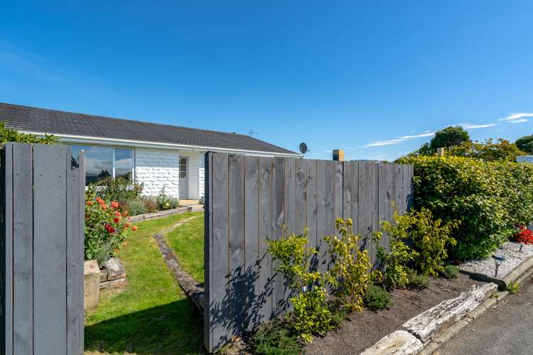 99a Easther Crescent Kew_29