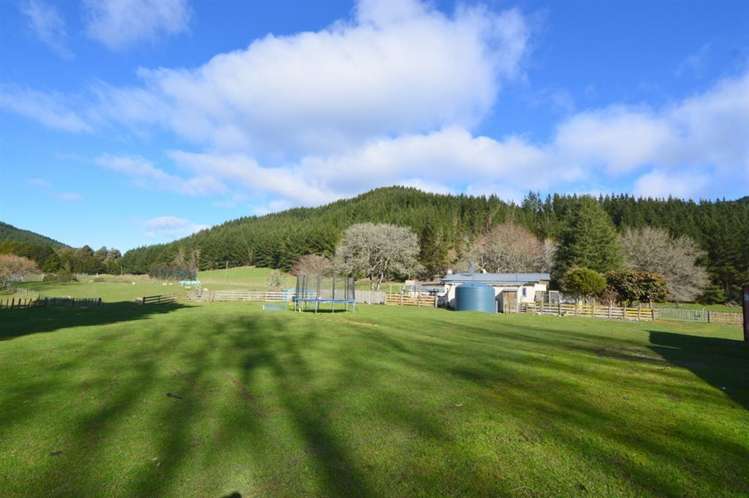 1513 Hikumutu Road Taumarunui_38