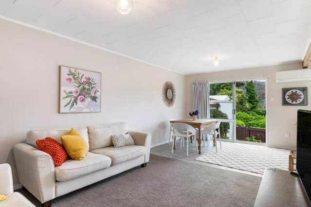 6B Ely Grove Wainuiomata_3