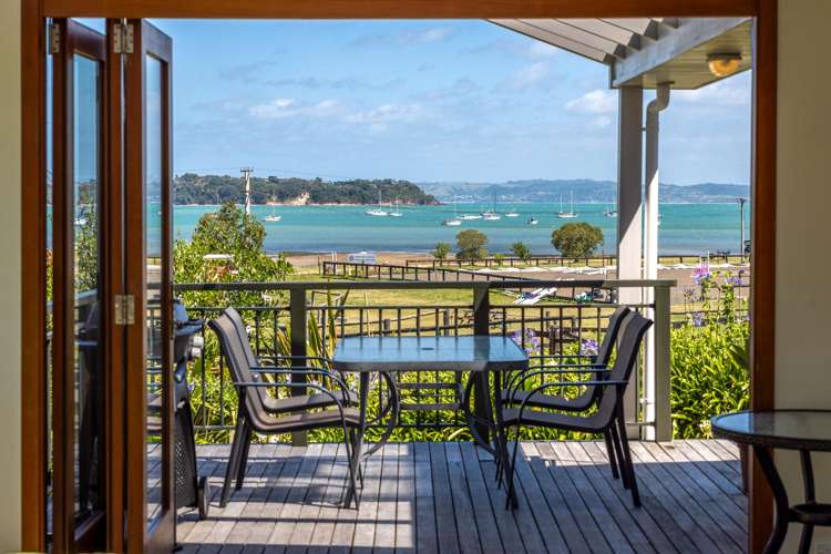 49 Tahatai Road Oneroa_11