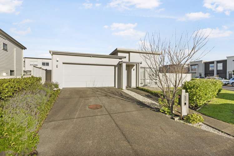 30 Costa Viva Crescent Karaka_0