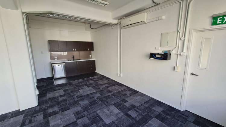 2B/15 college Street Te Aro_1