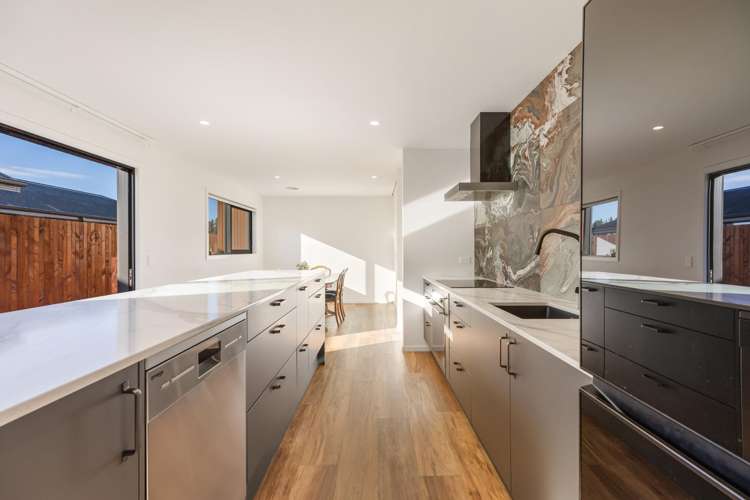 145 Burdon Loop Lake Hawea_4