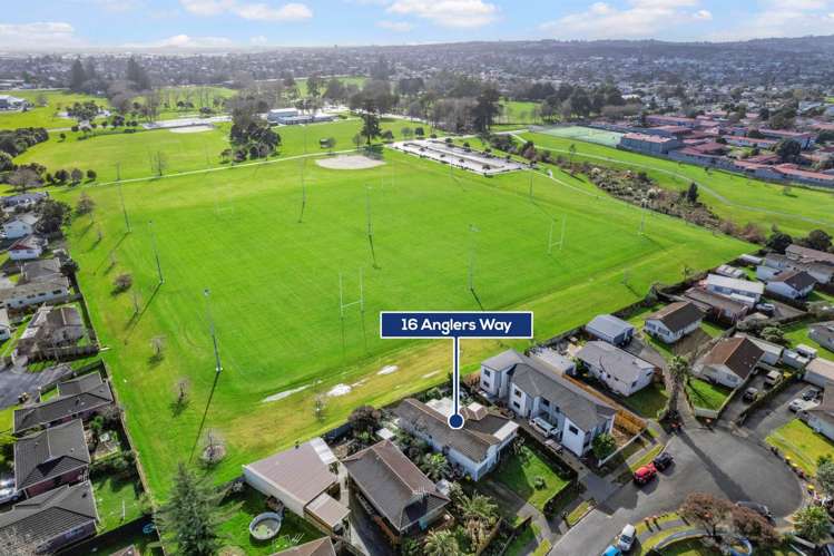 16 Anglers Way Wattle Downs_5