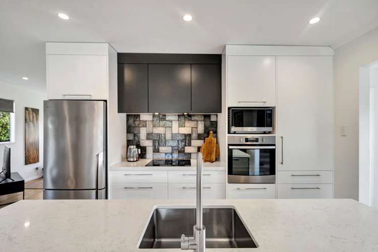 18 Karaka Road Kawakawa Bay_7