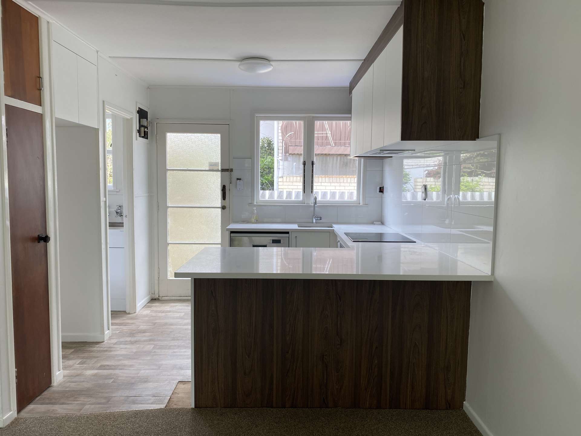 2/10 Coronation Road Epsom_0