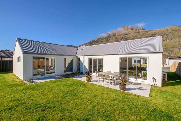 20 Regent Street Lower Shotover_14