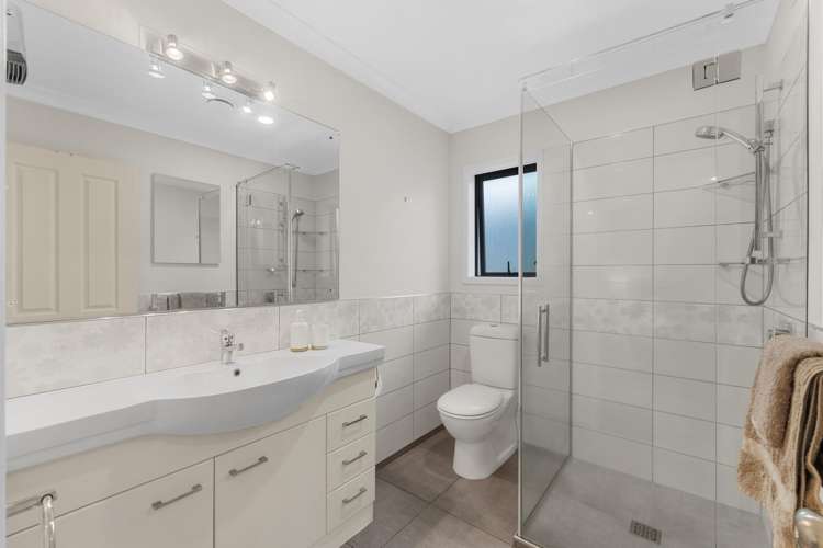 19 Cayman Close Shirley_8