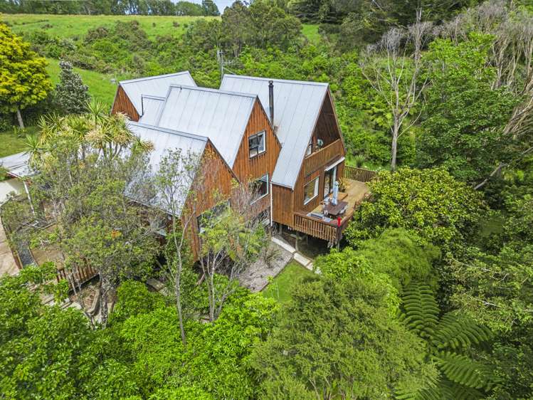 43 Springdale Grove Fitzherbert_1