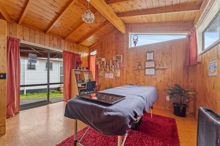 24 Montjoy Street Stratford_20