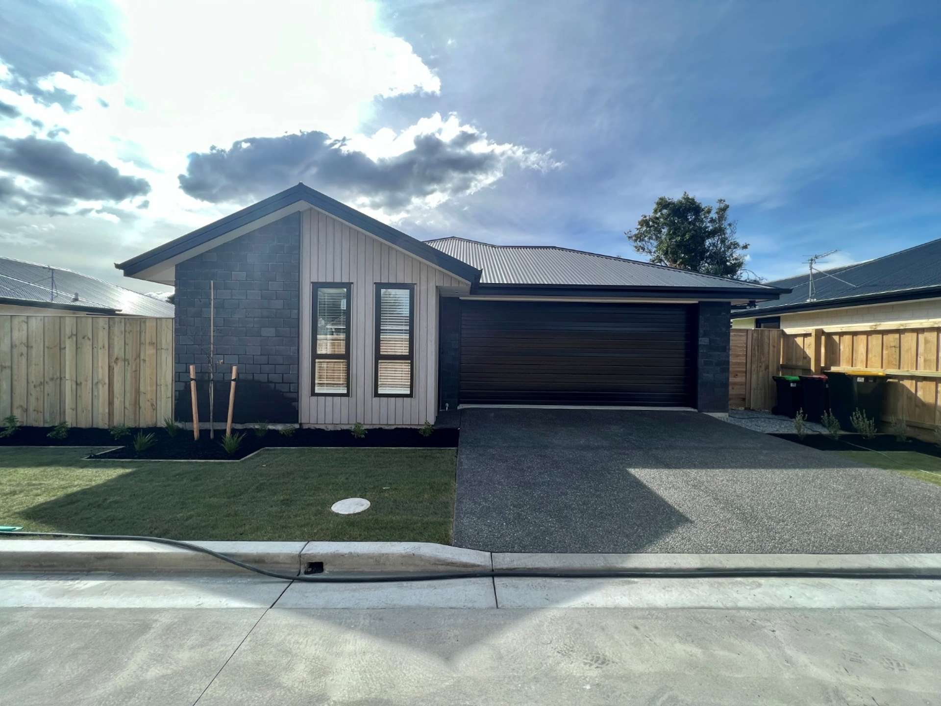 2/460 Bower Avenue 1508_0