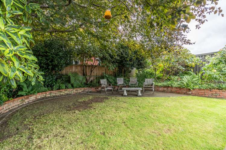 385 Queens Drive Windsor_28